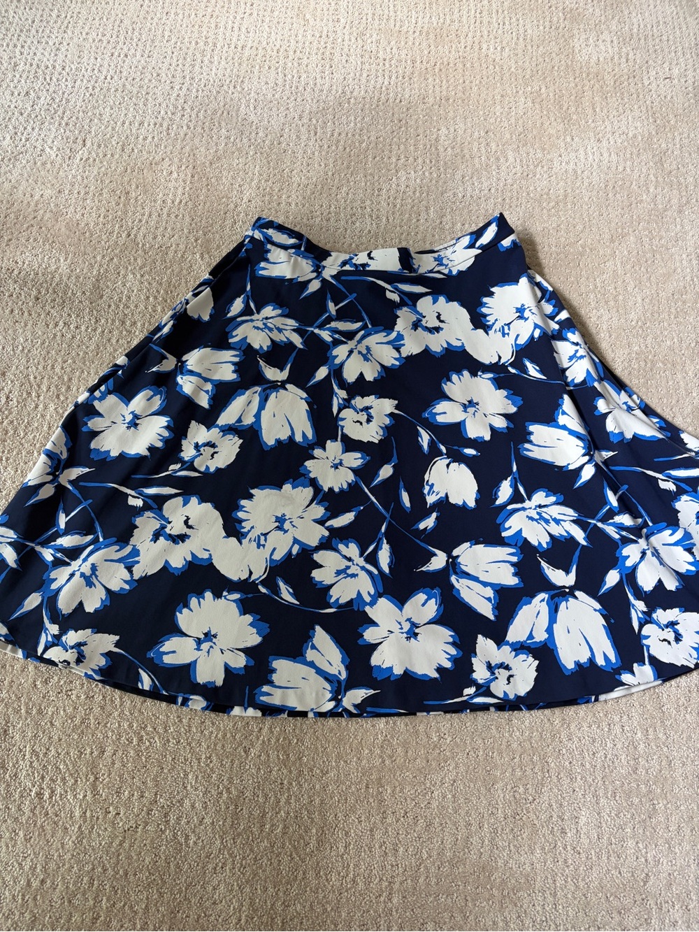 Adrienne Vittadini Navy & White Floral Circle Skirt